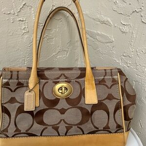 Coach Hamptons Madeline satchel